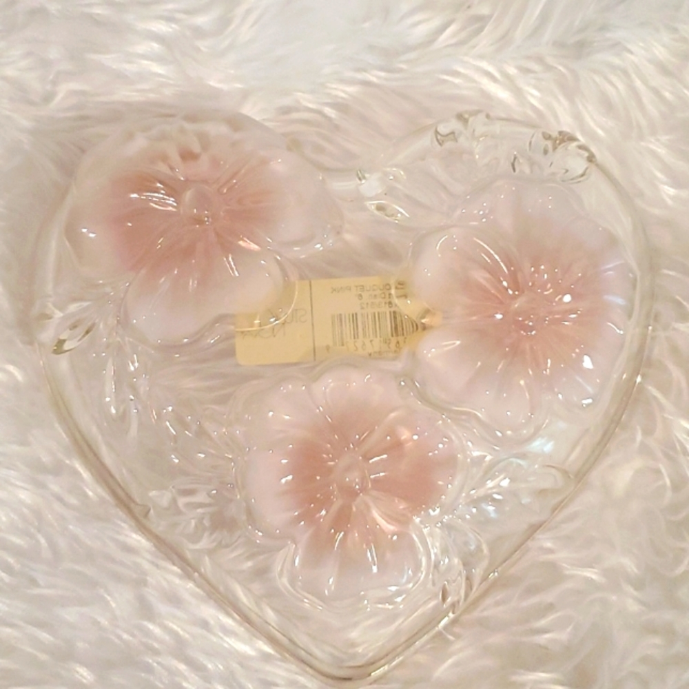 NEW Studio Nova Heart-Shaped Glass Dish with Pink Floral Design - Picture 3 of 6